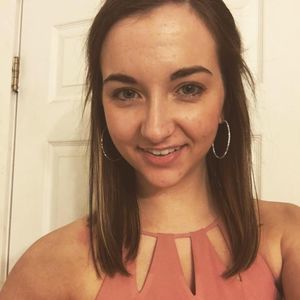 Meet your Posher, Alyson